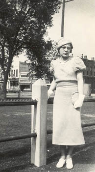 Selma at train station