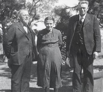 Bill, Anna, Bill