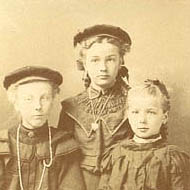 Anna Rusch, Frieda Mueller, Anna Mueller