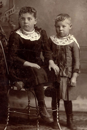 Pauline and Josie Schukar