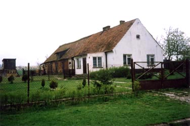 House with attached Barn